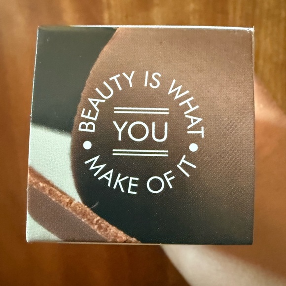 🧡 2/$40 Volition Chocolate Macadamia Hydrating Mask - Picture 6 of 7